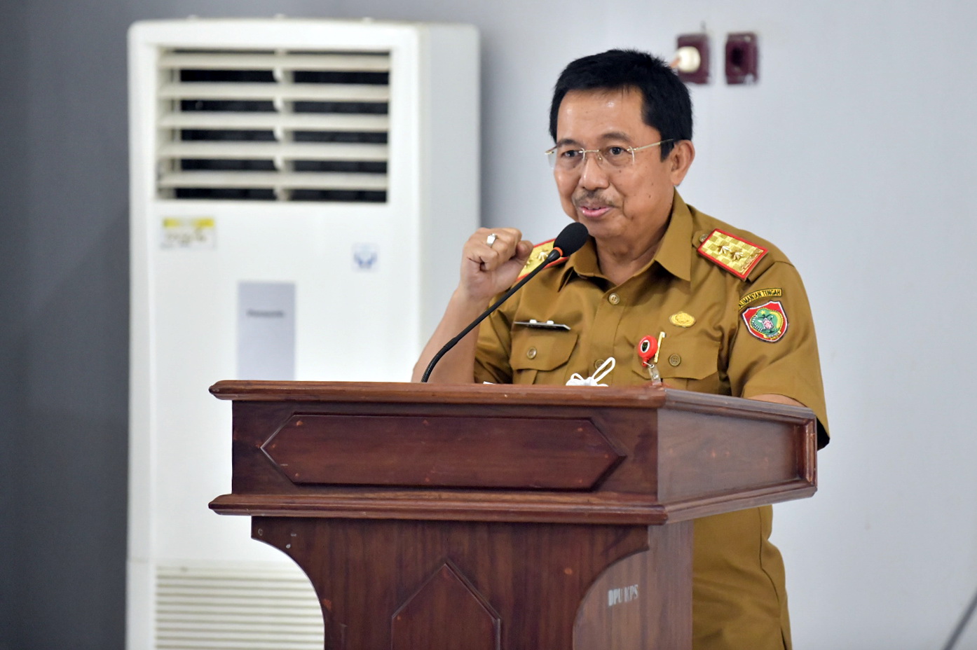 Kepala Bappedalitbang Dampingi Kunjungan Kerja Direktorat Regional II Kedeputian Bidang Pengembangan Regional Kementerian PPN/Bappenas di Provinsi Kalimantan Tengah