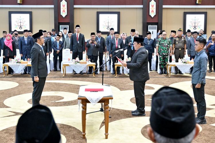 Hadiri Pengukuhan Kepala Perwakilan BPKP, Leonard Berharap BPKP Dapat Bersinergi Dalam Penyelenggaraan Pemerintahan Dan Pembangunan Khususnya Di Sisi Perencanaan Dan Penganggaran
