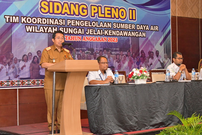 Kepala Bappedalitbang Prov. Kalteng Buka Sidang Pleno Ke-II TKPSDA WS Jelai-Kendawangan  T.A 2023
